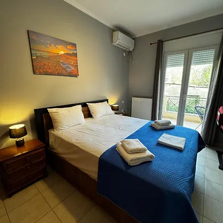 Dimitris House Alepou